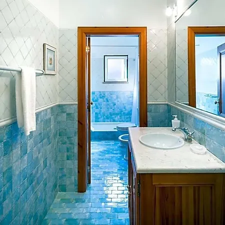 Sleeps 6 Pool Air Con Wifi *